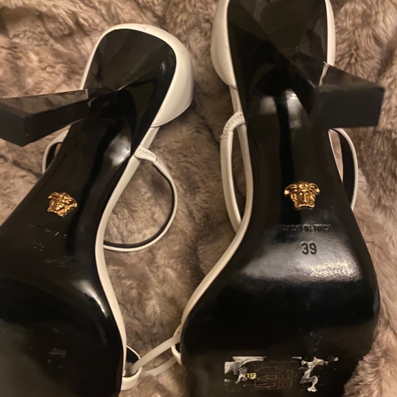 Versace Women's White High Heel Leather Sandals Ankle Strap Pumps Shoes - Picture 4 of 8